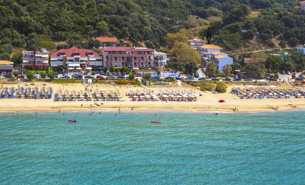 Appartamento Casa Christabella Paralia Vrachou Esterno foto