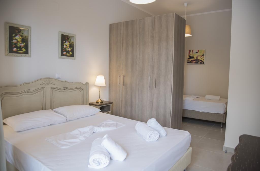 Appartamento Casa Christabella Paralia Vrachou Esterno foto